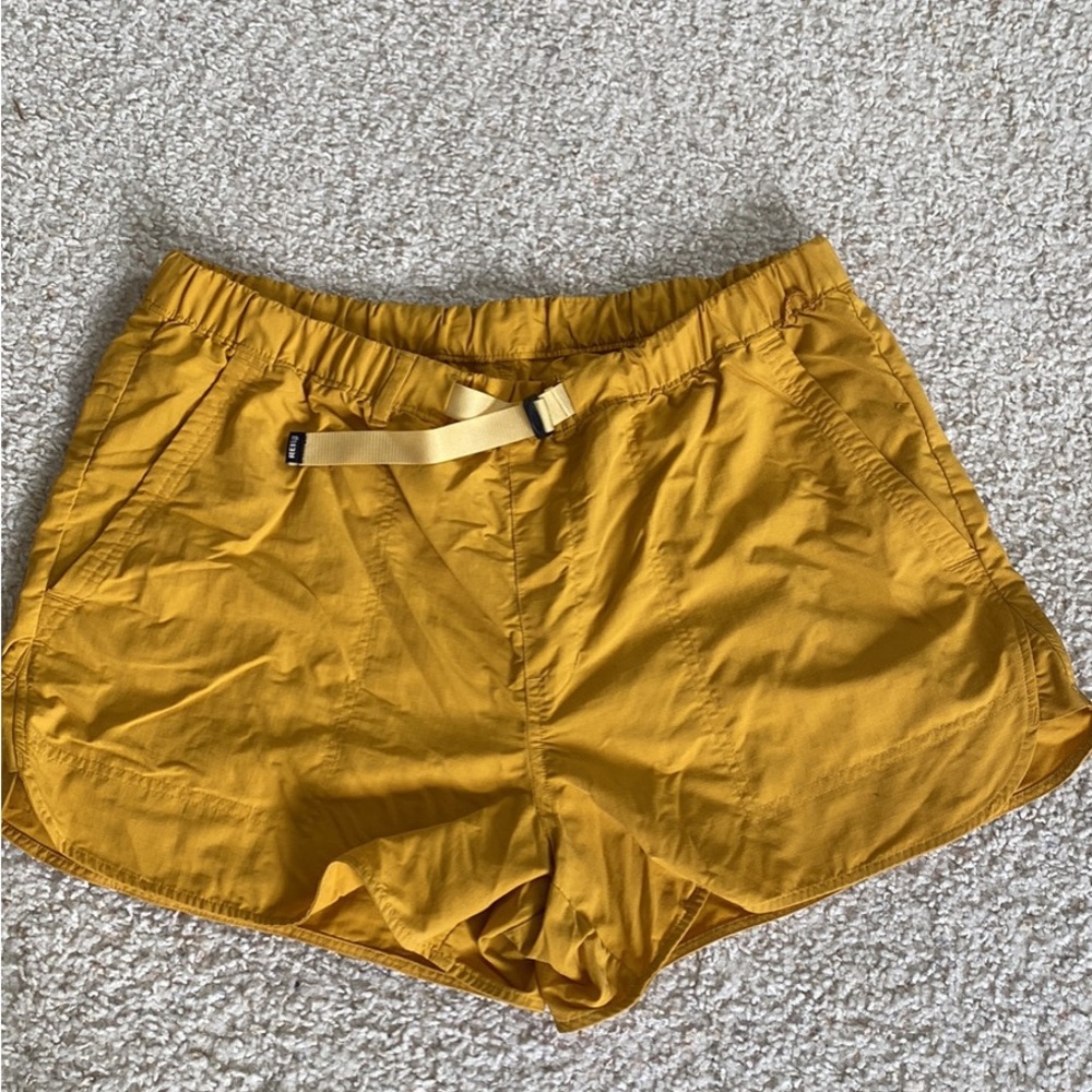 REI Yellow Hiking Shorts sz XL